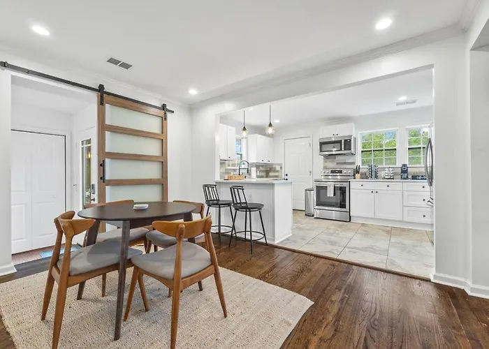 New! Modern Boho W/ 5Bd/2Br Sleeps 10