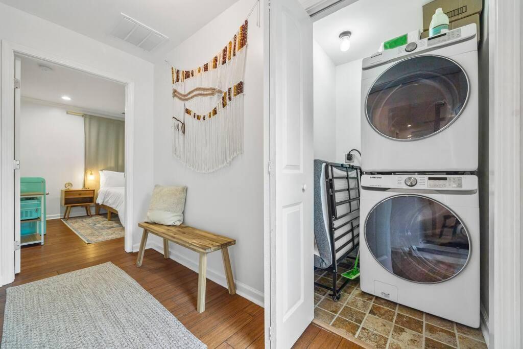 New! Modern Boho W/ 5bd/2br Sleeps 10 *