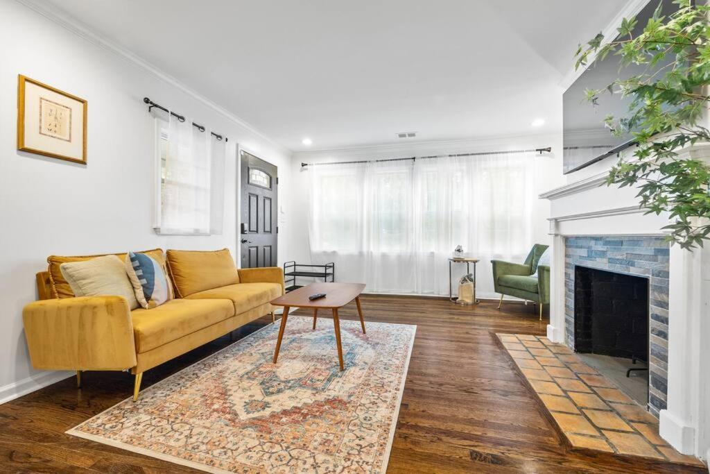 New! Modern Boho W/ 5bd/2br Sleeps 10 Atlanta