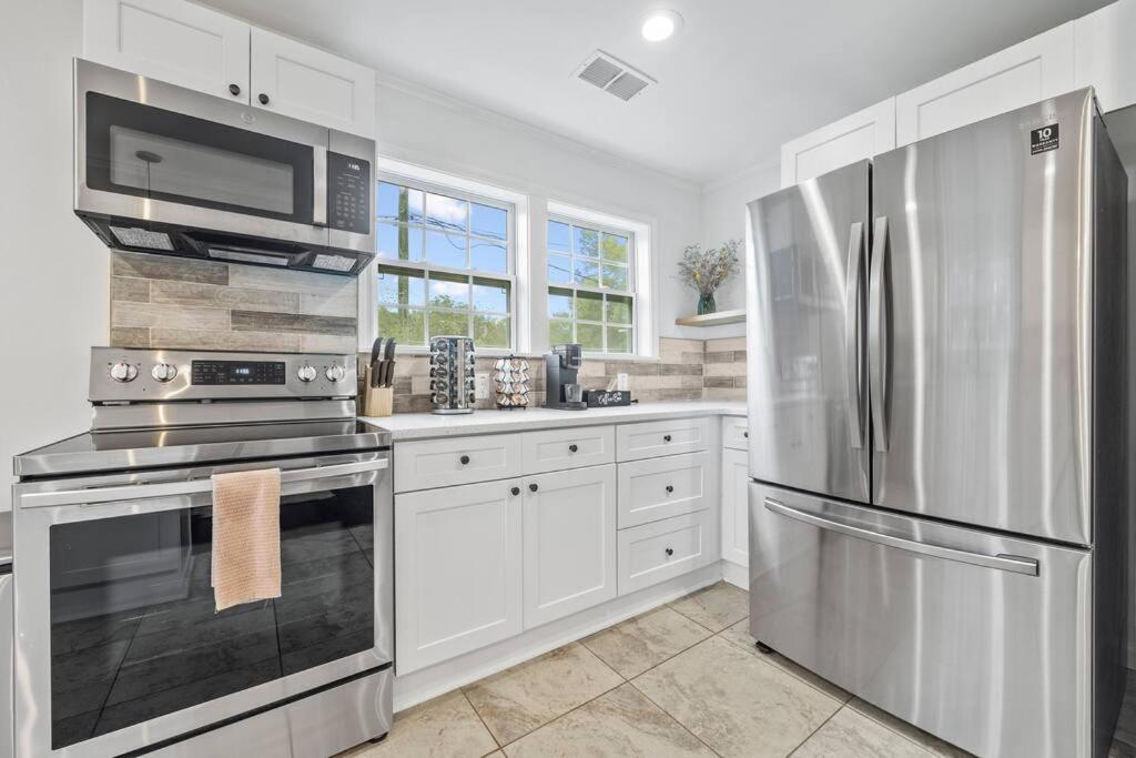New! Modern Boho W/ 5bd/2br Sleeps 10 Atlanta